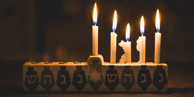 The Jewish Candle Lighting Guide